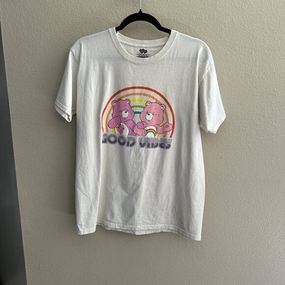 Daisy Street Care‎ Bear Graphic T-Shirt  Size Small - Picture 1 of 7